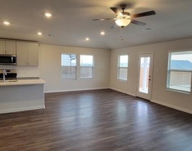 2633 Oneida Lane - Photo Thumbnail 30