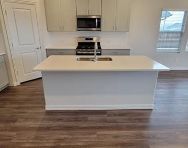 2633 Oneida Lane - Photo Thumbnail 23