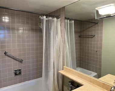 3883 Turtle Creek Boulevard - Photo Thumbnail 31