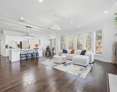 2100 Copperfield Court - Photo Thumbnail 3