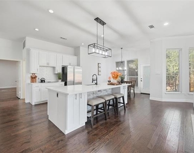 2100 Copperfield Court - Photo Thumbnail 6