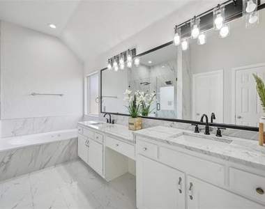 2100 Copperfield Court - Photo Thumbnail 16
