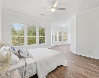 2100 Copperfield Court - Photo Thumbnail 18
