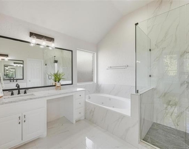 2100 Copperfield Court - Photo Thumbnail 20