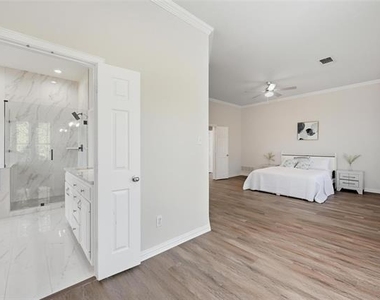 2100 Copperfield Court - Photo Thumbnail 17
