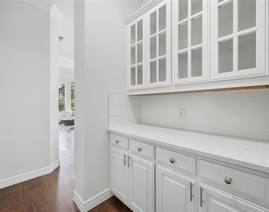 2100 Copperfield Court - Photo Thumbnail 11