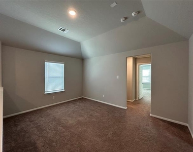 8941 Lantana Meadow Drive - Photo Thumbnail 15