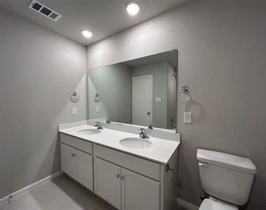 8941 Lantana Meadow Drive - Photo Thumbnail 19