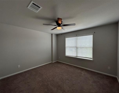 8941 Lantana Meadow Drive - Photo Thumbnail 16