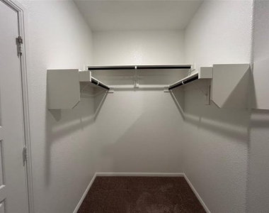8941 Lantana Meadow Drive - Photo Thumbnail 22
