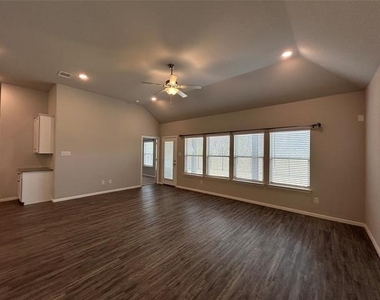 8941 Lantana Meadow Drive - Photo Thumbnail 12