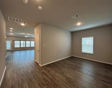 8941 Lantana Meadow Drive - Photo Thumbnail 27