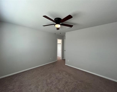 8941 Lantana Meadow Drive - Photo Thumbnail 17