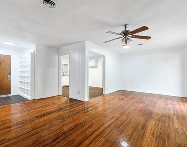 7108 Willis Avenue - Photo Thumbnail 7