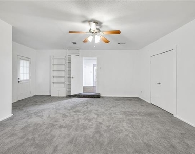7108 Willis Avenue - Photo Thumbnail 21