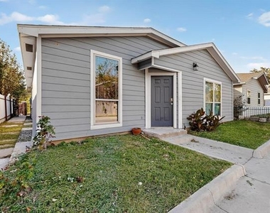 2007 Red Cloud Drive - Photo Thumbnail 1