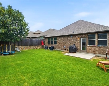 716 Monarch Lane - Photo Thumbnail 18