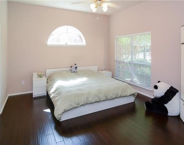 11440 Clover Knoll Drive - Photo Thumbnail 18