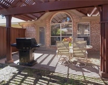 11440 Clover Knoll Drive - Photo Thumbnail 26
