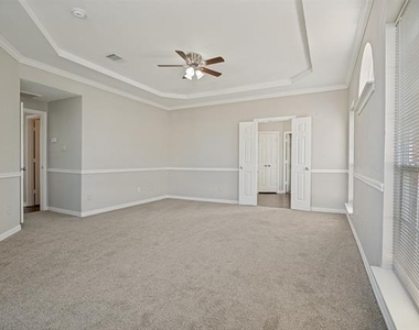 305 Boulder Creek Drive - Photo Thumbnail 20
