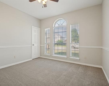 305 Boulder Creek Drive - Photo Thumbnail 16