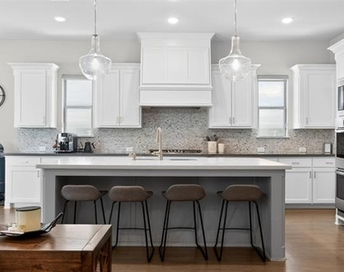3848 Covedale Boulevard - Photo Thumbnail 5