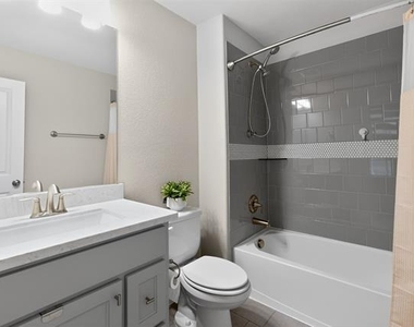 3848 Covedale Boulevard - Photo Thumbnail 18