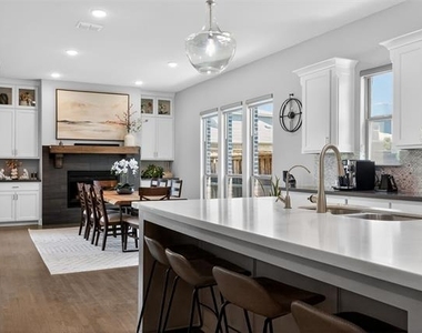 3848 Covedale Boulevard - Photo Thumbnail 6