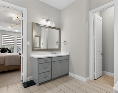 3848 Covedale Boulevard - Photo Thumbnail 12