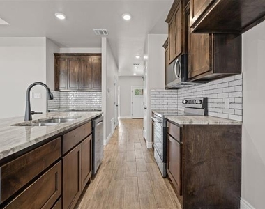 3402 Hilltop Road - Photo Thumbnail 15