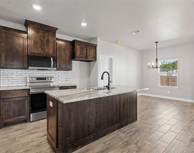3402 Hilltop Road - Photo Thumbnail 12