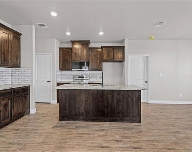 3402 Hilltop Road - Photo Thumbnail 13