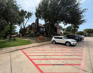 1700 Baird Farm Circle - Photo Thumbnail 8