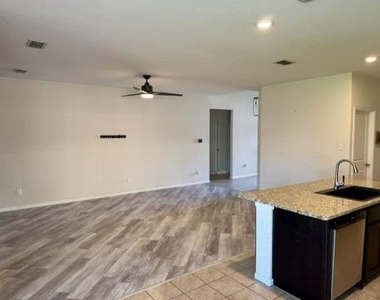 10008 Clemmons Road - Photo Thumbnail 3