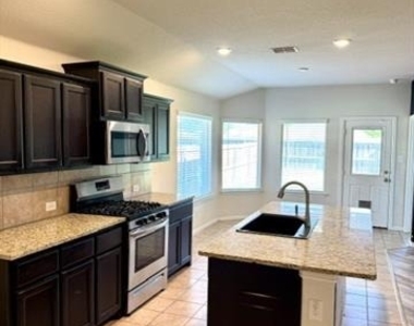 10008 Clemmons Road - Photo Thumbnail 4