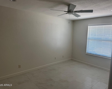8837 W Highland Avenue - Photo Thumbnail 17