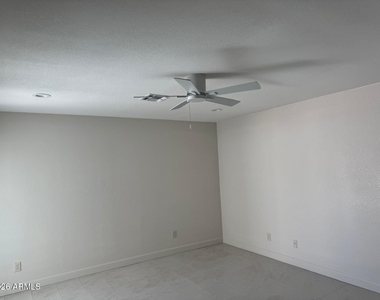 8837 W Highland Avenue - Photo Thumbnail 14