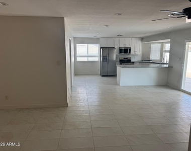 8837 W Highland Avenue - Photo Thumbnail 8