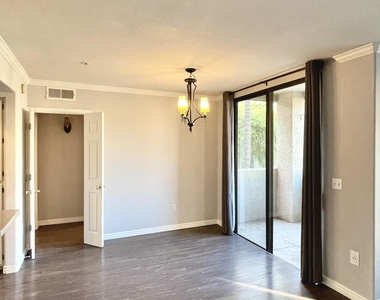 3848 N 3rd Avenue - Photo Thumbnail 7