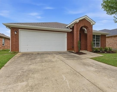 2051 Sunny Side Drive - Photo Thumbnail 2