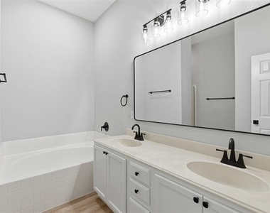 2051 Sunny Side Drive - Photo Thumbnail 30