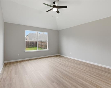 2051 Sunny Side Drive - Photo Thumbnail 20