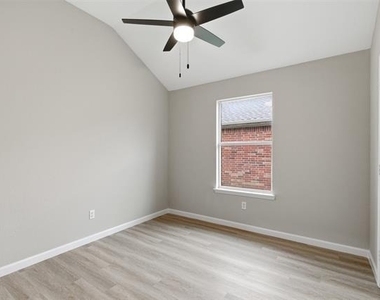 2051 Sunny Side Drive - Photo Thumbnail 25