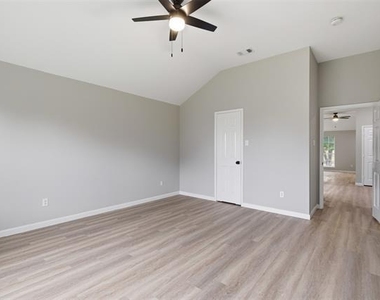 2051 Sunny Side Drive - Photo Thumbnail 28