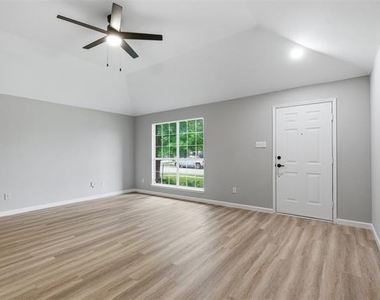 2051 Sunny Side Drive - Photo Thumbnail 8