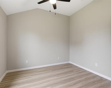2051 Sunny Side Drive - Photo Thumbnail 27