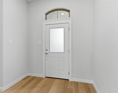 3912 Sandstone Drive - Photo Thumbnail 1