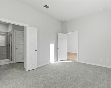 3912 Sandstone Drive - Photo Thumbnail 13
