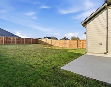 3912 Sandstone Drive - Photo Thumbnail 24