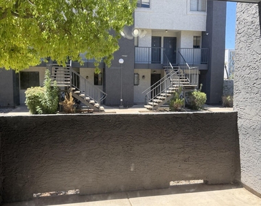1215 E Lemon Street - Photo Thumbnail 13
